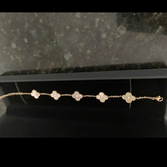 Four leaf clover bracelet with mother of pearl ❤️❤️ - Picture 2 of 2